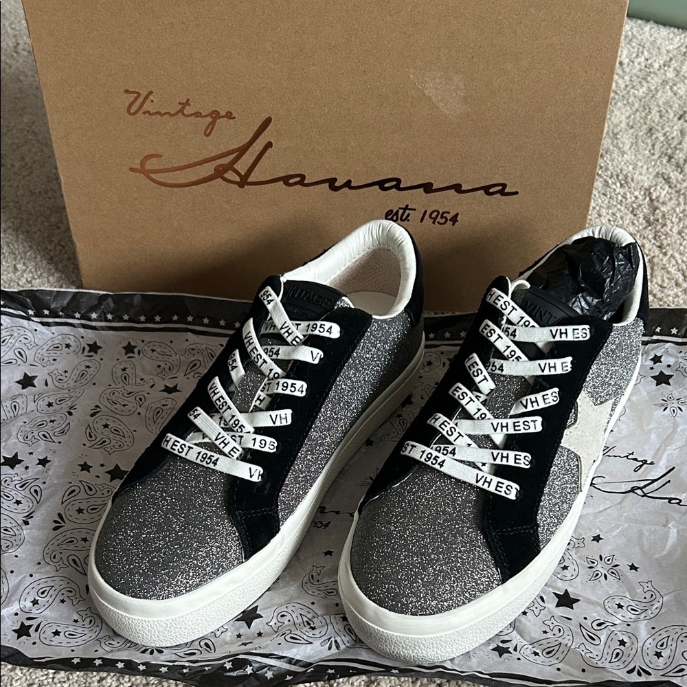 NWT Vintage Havana BROWSERS Low Top SNEAKERS in Pewter Glitter WOMEN’S Size 6.5